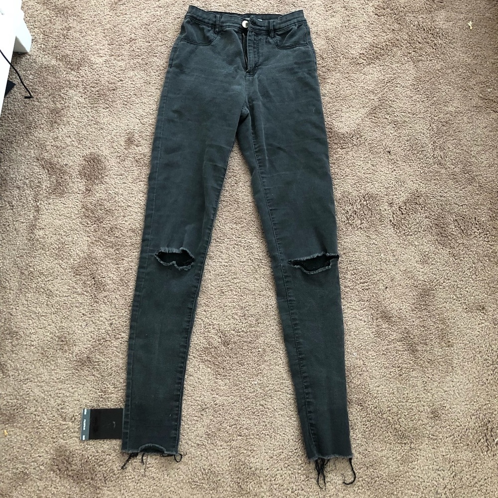 LIGHT GREY ZARA SKINNY JEANS
